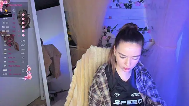 Онлайн чат XXX Bella_XO