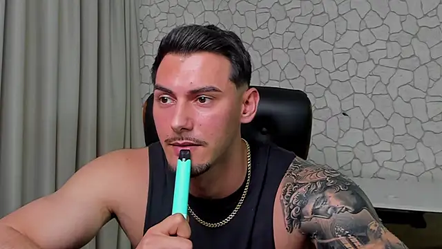 ClintMasters' Live XXX Chat