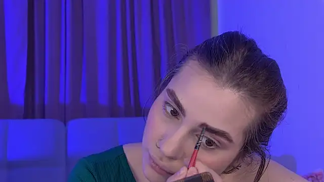 AdrianaToress élő XXX-chatje