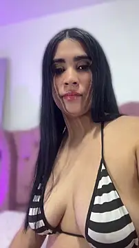 Онлайн чат XXX giselslut__