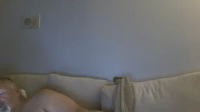herpuppypeter Show in webcam