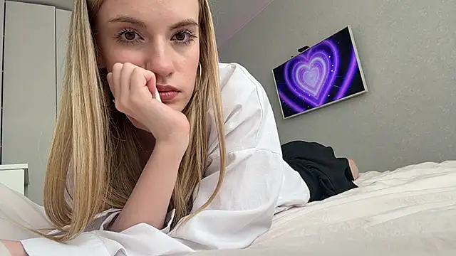 Between_Eeys Chat XXX in diretta