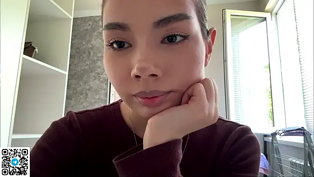 MarylnMonnier's Live XXX Chat
