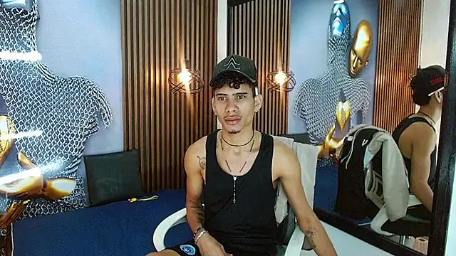 Skinny_cute_Alyer Chat XXX in diretta