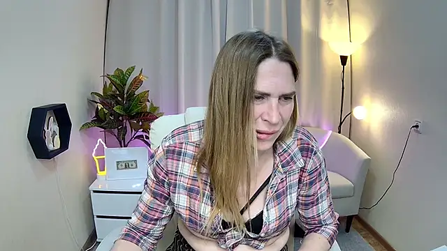 Czat XXX na żywo – TessaDaybreak