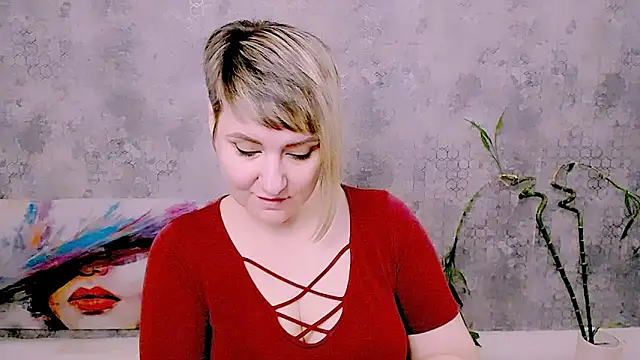 Онлайн чат XXX Djullia