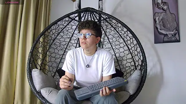 alex_noa's Live XXX Chat