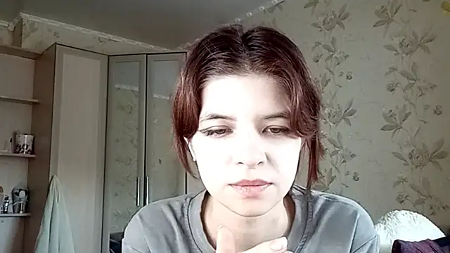عرض كام LowkeyIndigo