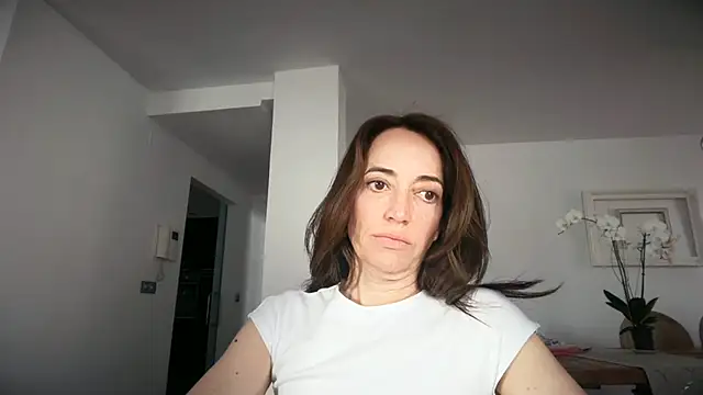 NoNudeCarlota: вебкам-шоу