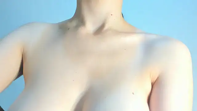 Diane_nee2's Live XXX Chat