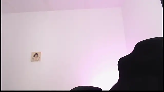 lizzy-c-e-e live XXX chat