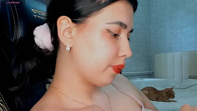 Diara_1an 即時 XXX 聊天