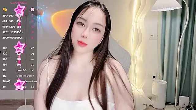 Liz-nn's Live XXX Chat
