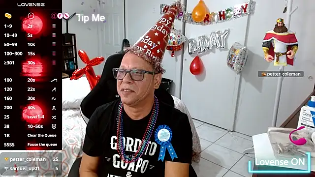 Show modela Axel_264 na web-kameri