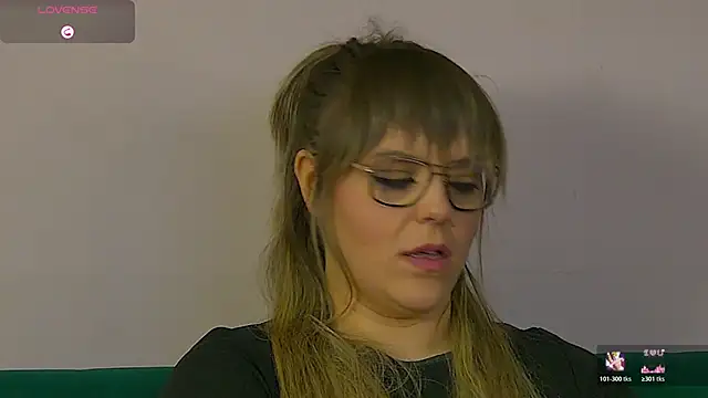 ZoeSkyee Webcamshow