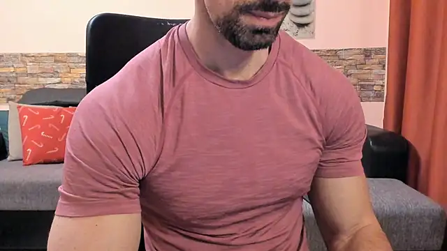 HotHunkTrainer Webcamshow
