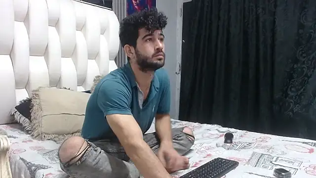 aaron_jones_1 webkamerás műsora