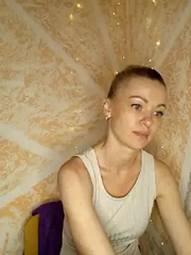 NitaXSky's Live XXX Chat