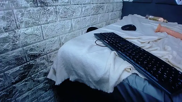 Chantal_hh: απευθείας συνομιλία ΧΧΧ