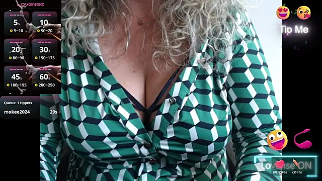 JenniLowen 라이브 XXX 채팅