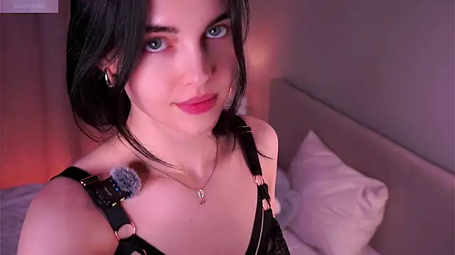 Chat +18 de MirnaTellado ao vivo