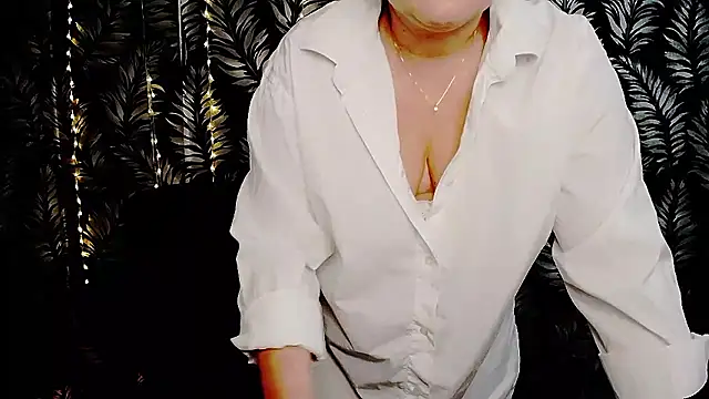 Olivia_playful 现场XXX聊天