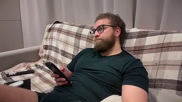 Bear_bear_ Webcam show