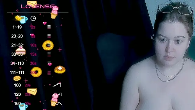 HelenHartt 即時 XXX 聊天