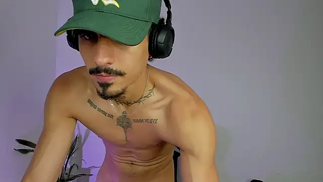 Lukeetaylor's Webcam Show