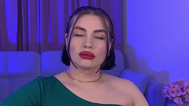 Chatroom XXX en direct de AdrianaToress