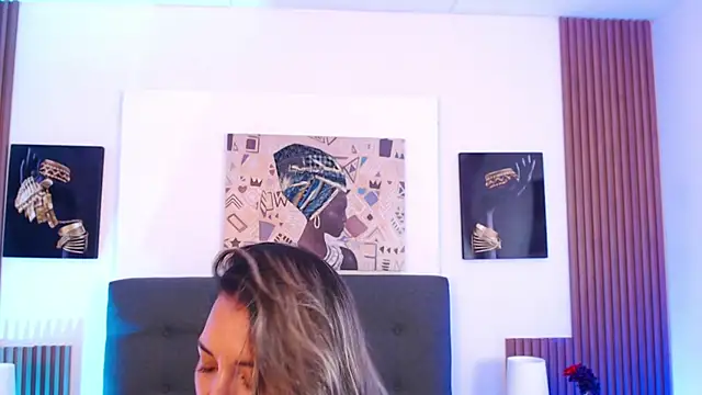 milfsecret69's Live XXX Chat