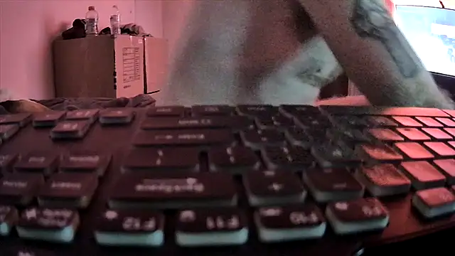 Tiggitytomociti 网络视讯表演