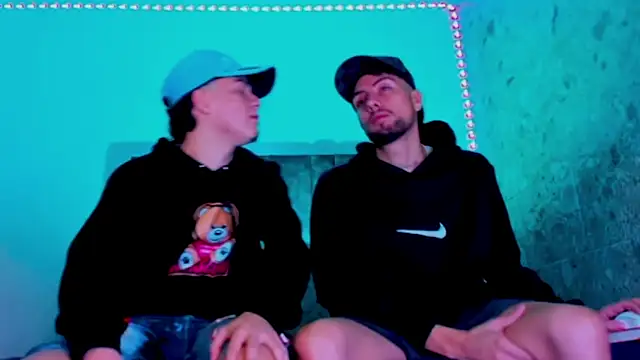 alex_and_christhoper webcam show