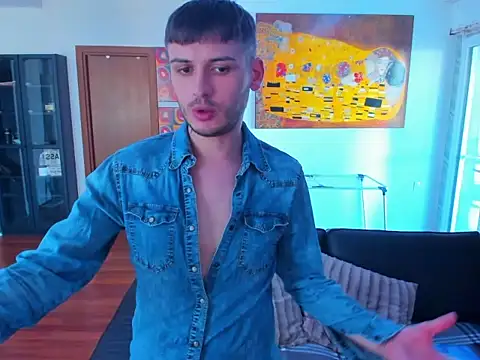 andboyfor6 Show in webcam