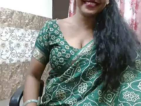 XXX chat uživo modela jannatmini