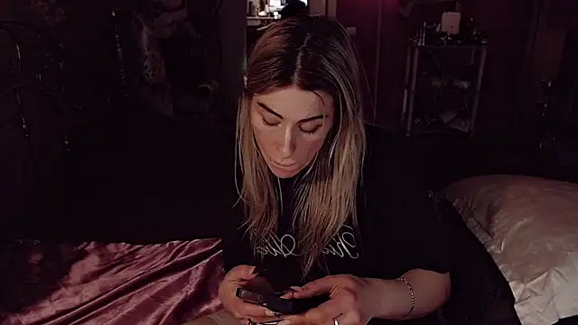 Chat XXX en directo de AnnieGOld_