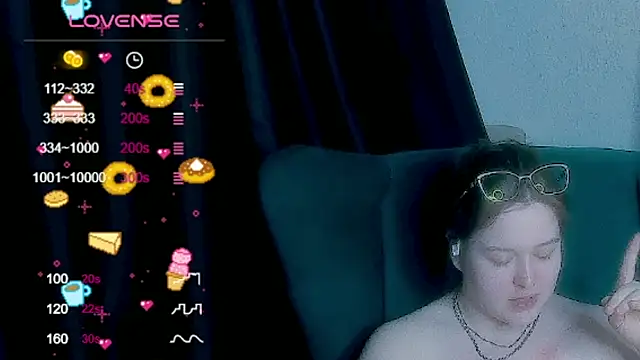 Chat XXX en directo de HelenHartt