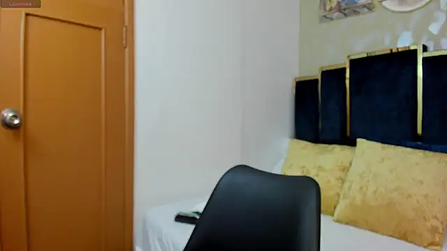Chat XXX en directo de kylieBensoon