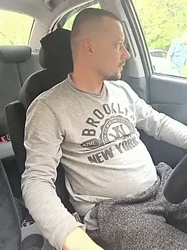 DanielOhCool Show in webcam