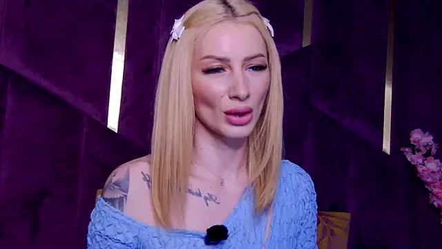 AngieShae Chat XXX live