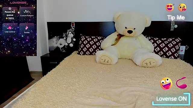 Hanna_Becrett17 Adlı Modelin Canlı XXX Sohbeti