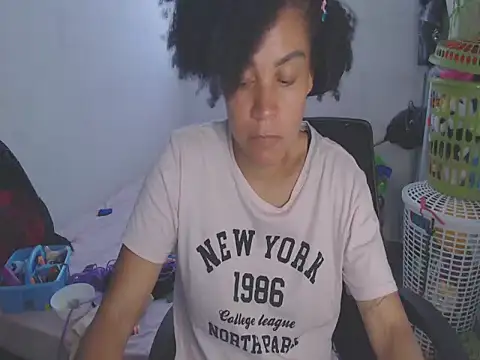 Chatroom XXX en direct de shayna_cute