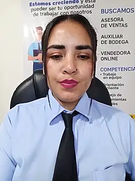 MAYE__13 Webcam-Show