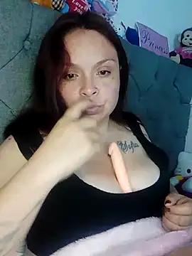 دردشة Lina19_93 الجنسية المباشرة