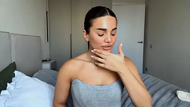 MelindaRenyn Webbikameraesitys