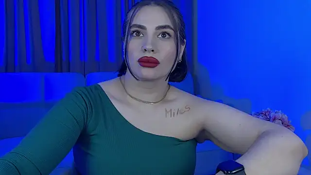 AdrianaToress' Live XXX Chat