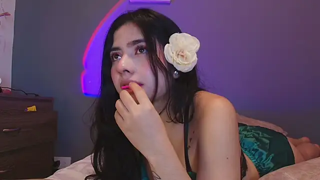 Chat +18 de adara_johnson__ ao vivo