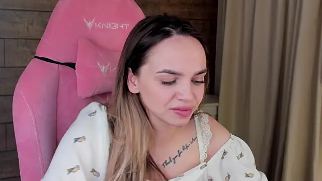 Chat +18 de AnitaVenture ao vivo