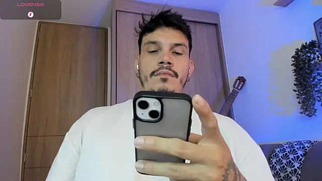 alejandro_stark webcam show