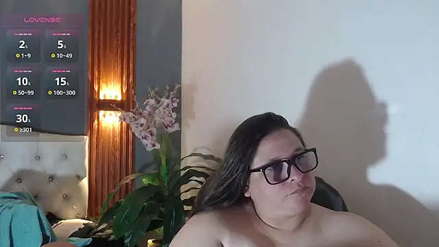 katty_femdom 网络视讯表演